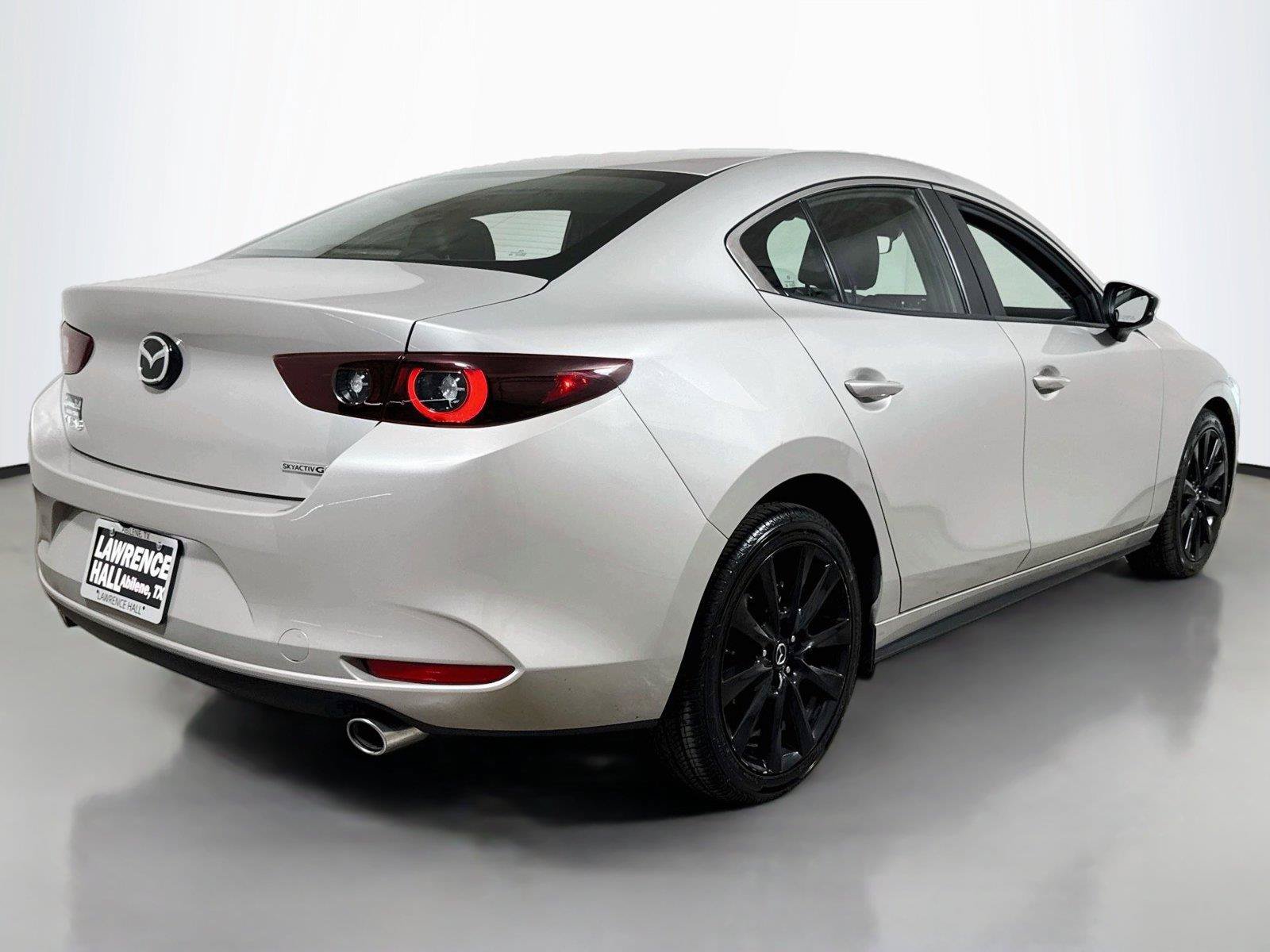 Used 2025 MAZDA MAZDA3 s FWD image 4