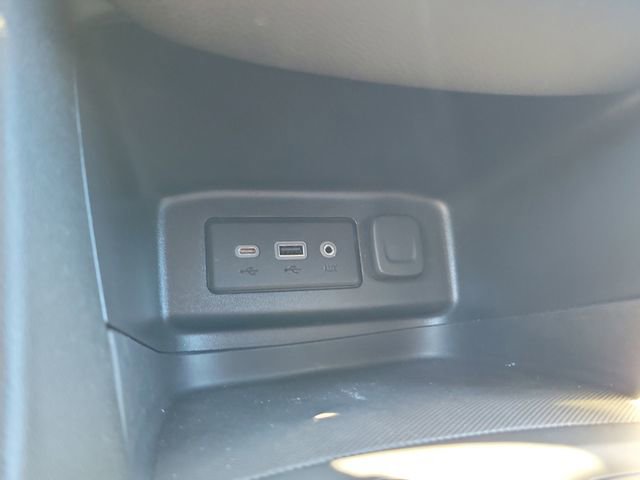 Used 2022 Chevrolet Equinox LT FWD image 23