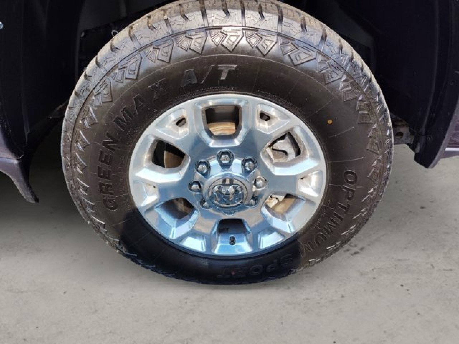 Used 2024 RAM 2500 Laramie w/ Safety Group image 10