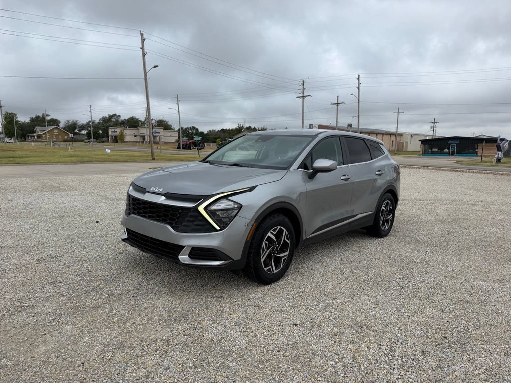 Used 2023 Kia Sportage LX FWD image 7