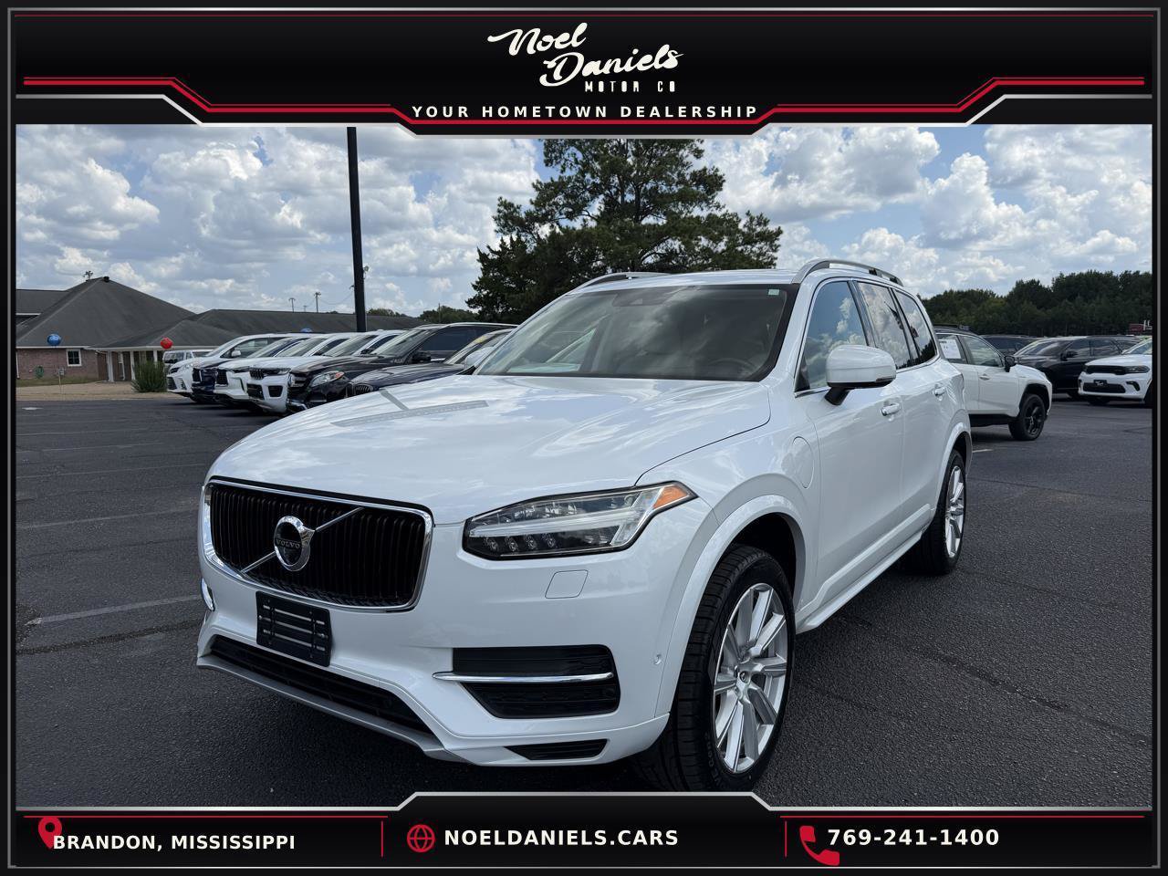 Used 2016 Volvo XC90 T8 Momentum w/ Vision Package AWD/4WD image 1