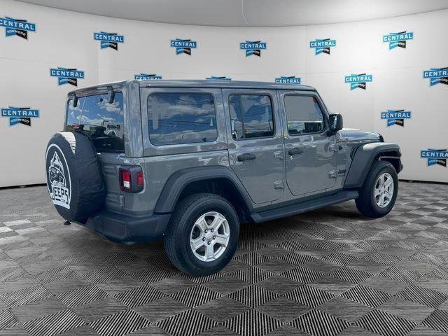 Used 2022 Jeep Wrangler Unlimited Sport w/ Sun And Sound Package AWD/4WD image 6