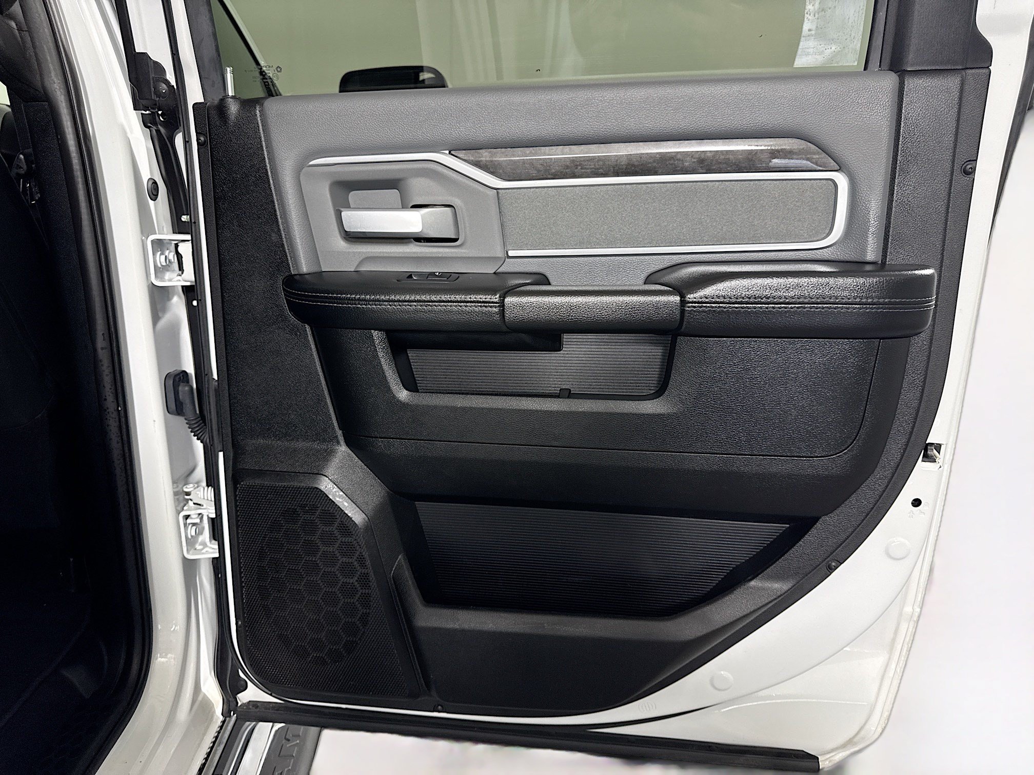 Used 2021 RAM 2500 Big Horn w/ Level 1 Equipment Group AWD/4WD image 28