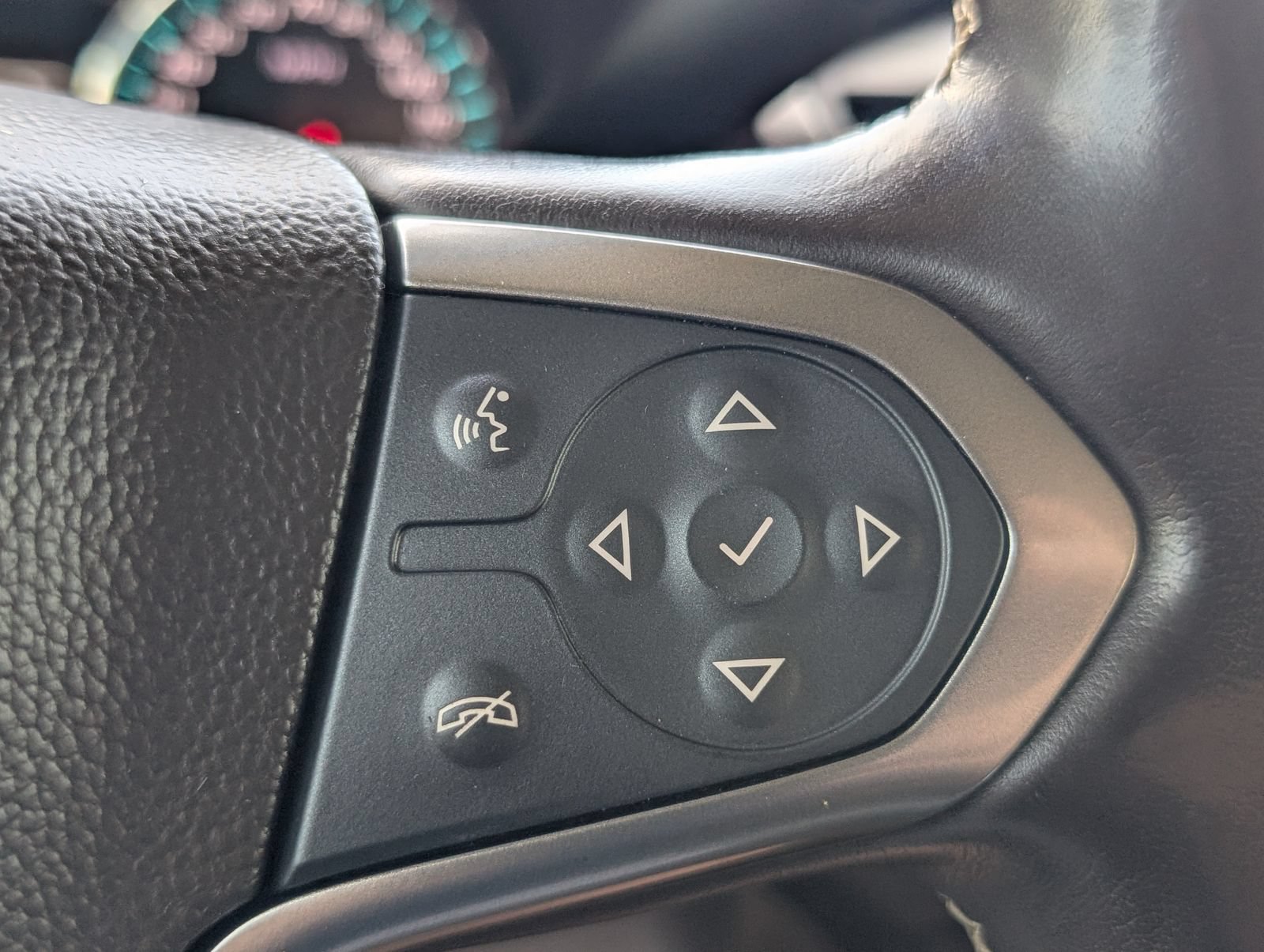 Used 2019 Chevrolet Suburban Premier AWD/4WD image 27