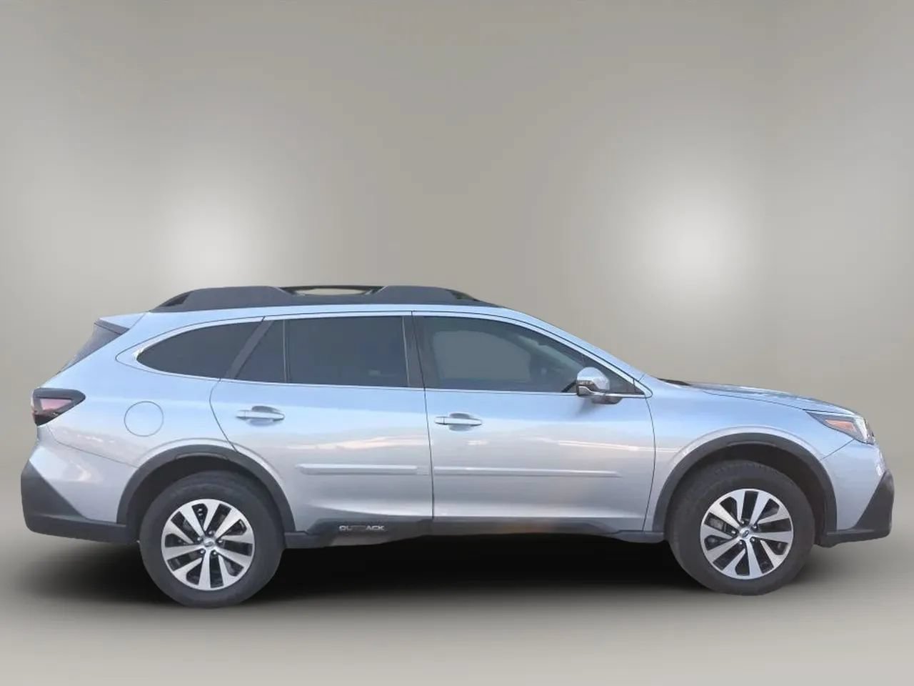 Used 2021 Subaru Outback Premium AWD/4WD image 9