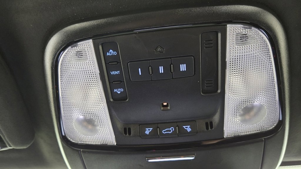 Used 2021 Dodge Durango Citadel w/ Premium Entertainment Group image 19