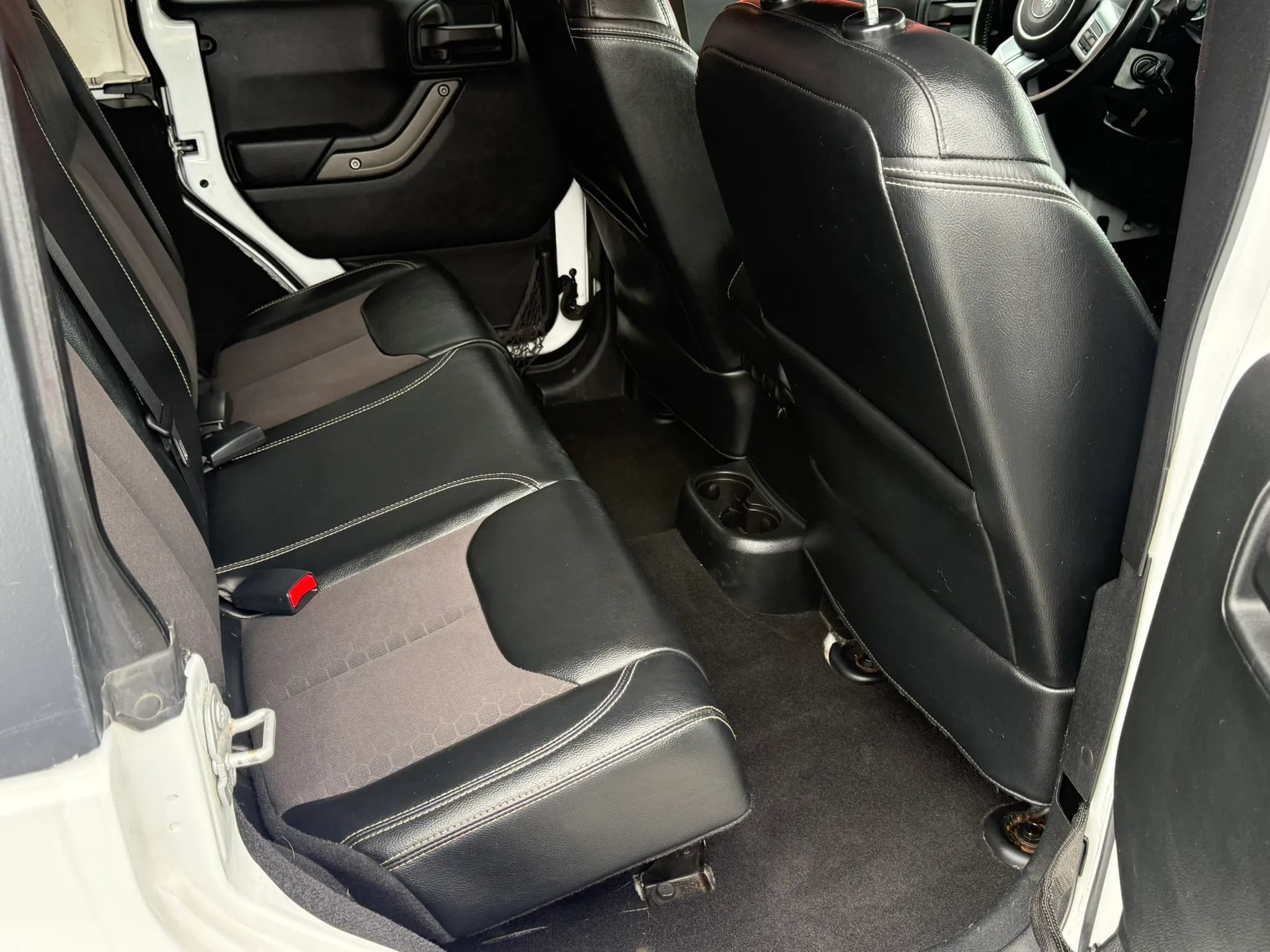 Used 2017 Jeep Wrangler Unlimited Sport AWD/4WD image 8