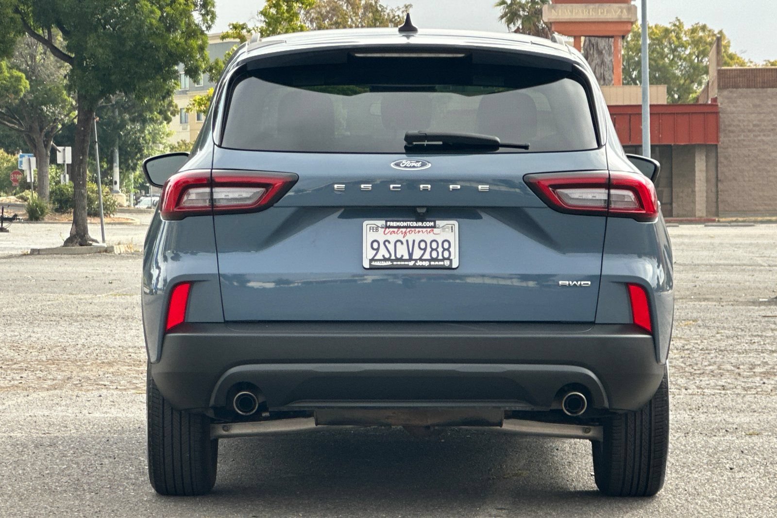 Used 2025 Ford Escape ST-Line Select AWD/4WD image 4