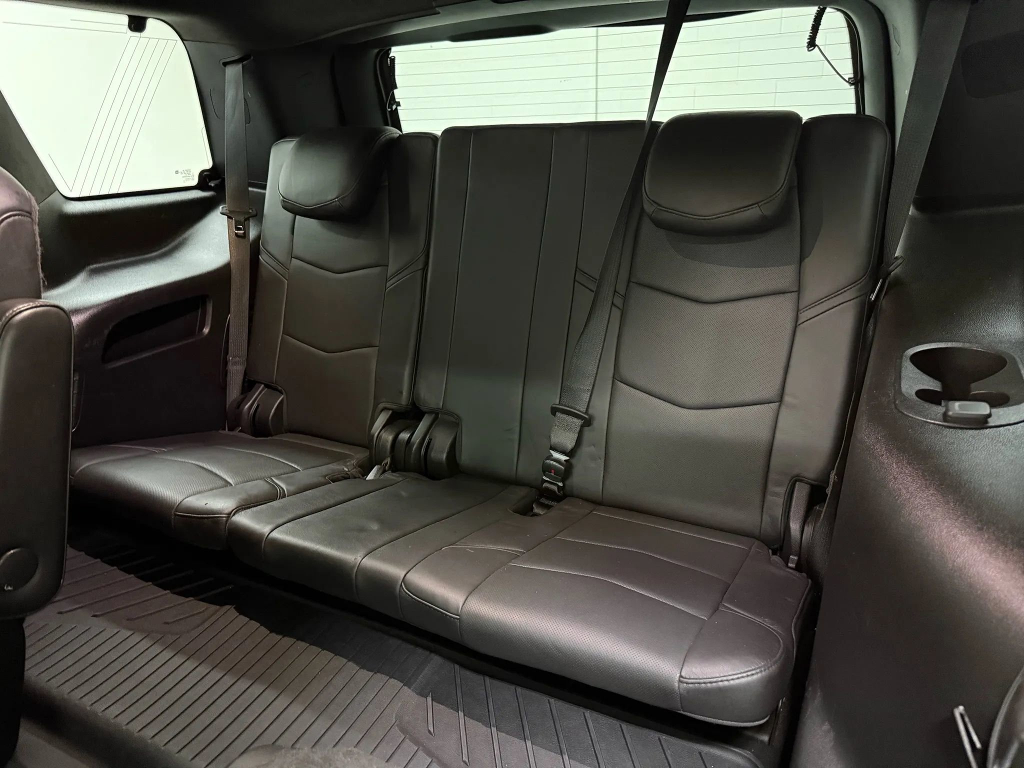 Used 2019 Cadillac Escalade Platinum image 38