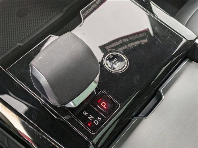 Certified 2025 Land Rover Range Rover Sport SE image 12