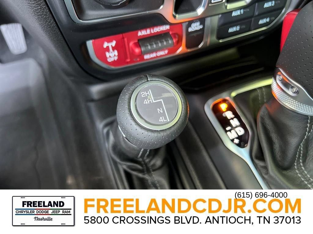 New 2025 Jeep Gladiator Mojave w/ Convenience Group AWD/4WD image 17