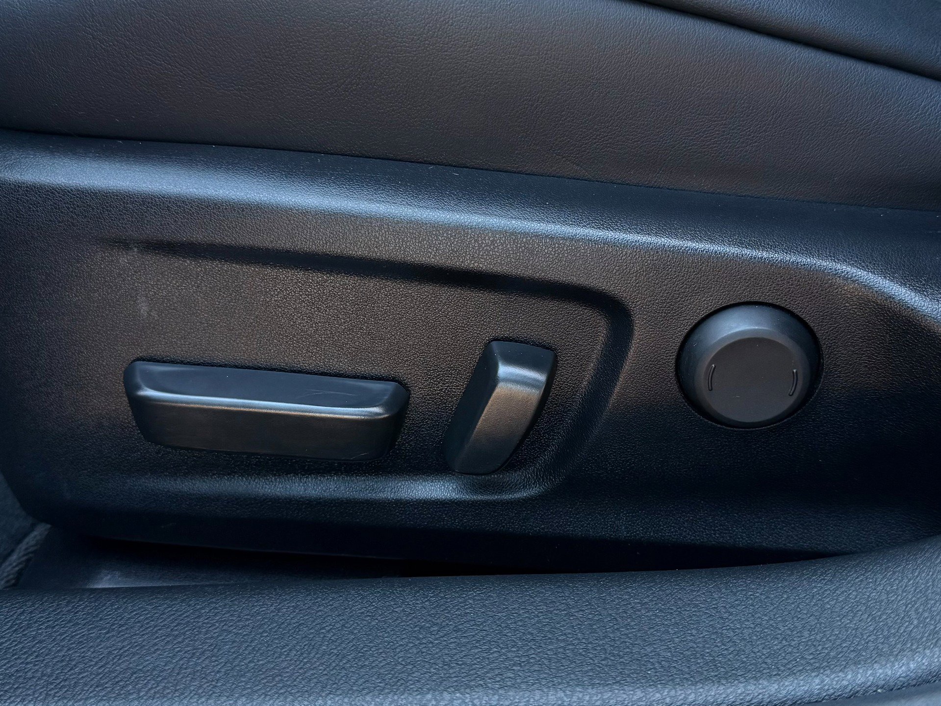 Used 2022 Lexus IS 350 F Sport image 10