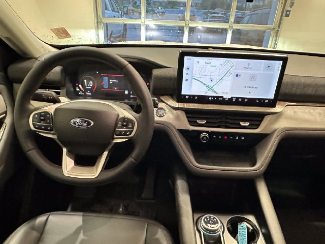New 2026 Ford Explorer Active w/ Active Comfort Package AWD/4WD image 9