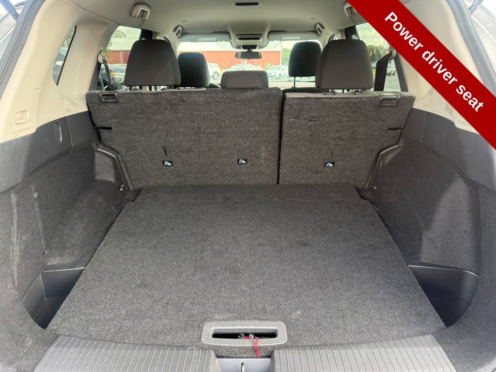 Used 2023 Nissan Rogue SV AWD/4WD image 33