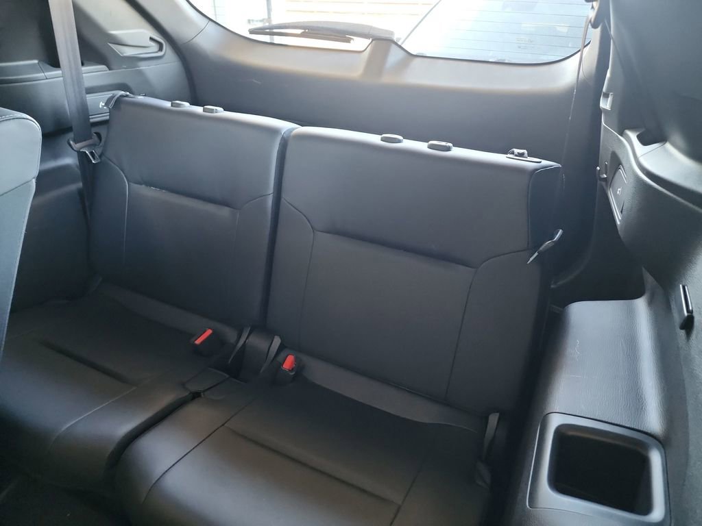 Used 2025 Mitsubishi Outlander SEL AWD/4WD image 43