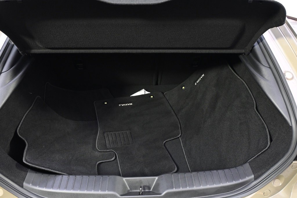 Certified 2025 MAZDA MAZDA3 Carbon image 19