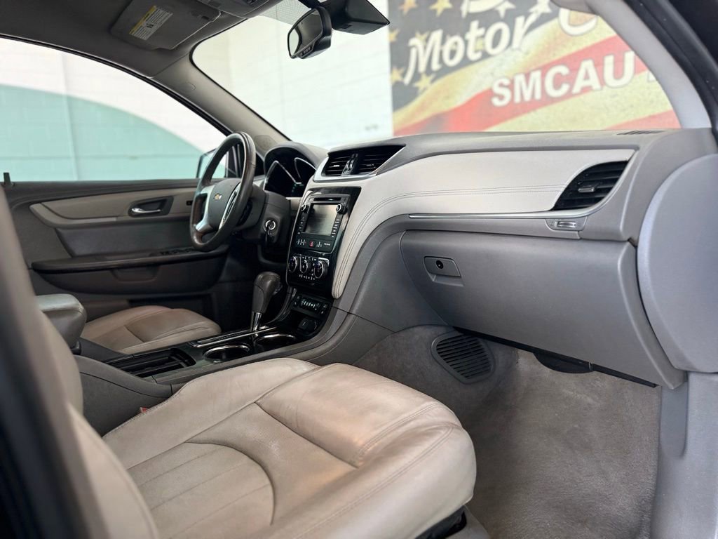 Used 2015 Chevrolet Traverse LTZ FWD image 45