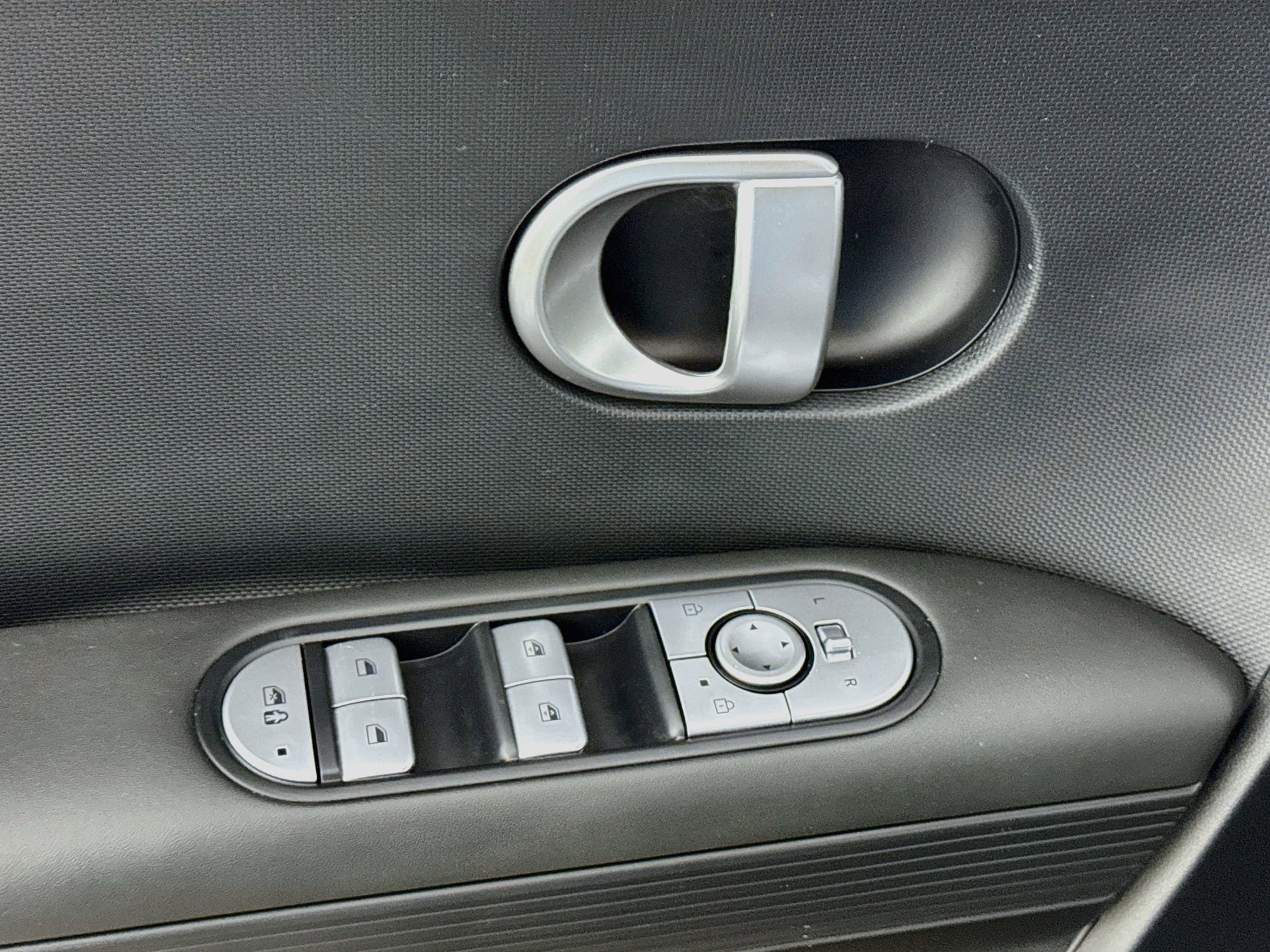 Used 2024 Hyundai Ioniq 5 SEL AWD/4WD image 19