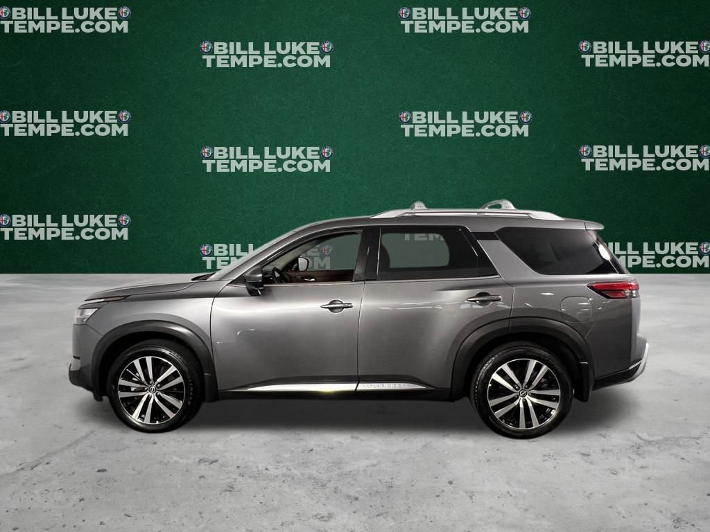 Used 2024 Nissan Pathfinder Platinum w/ Cargo Package image 7