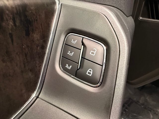 Used 2023 Ford F250 Lariat w/ Lariat Ultimate Package AWD/4WD image 32