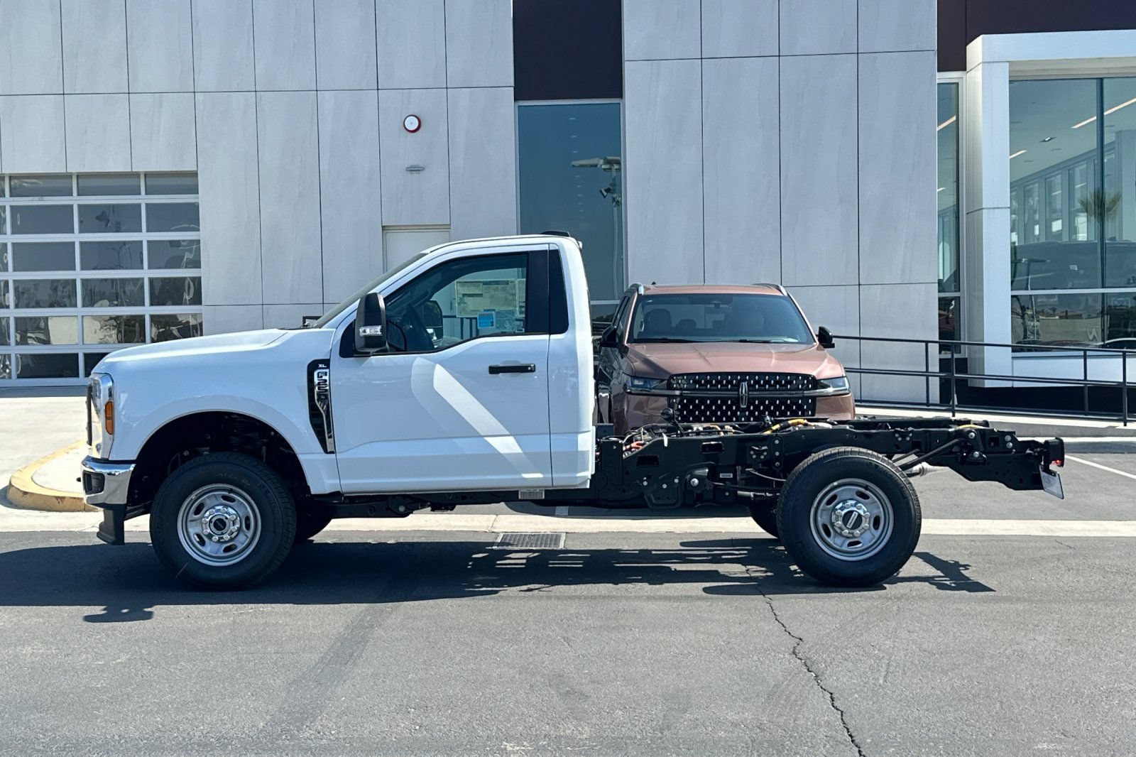 New 2026 Ford F250 XL w/ XL Chrome Package AWD/4WD image 6