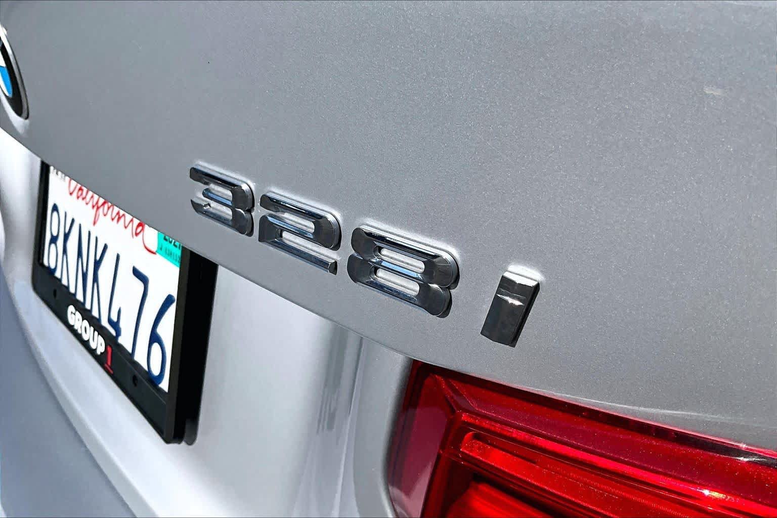 Used 2016 BMW 328i Sedan RWD image 9