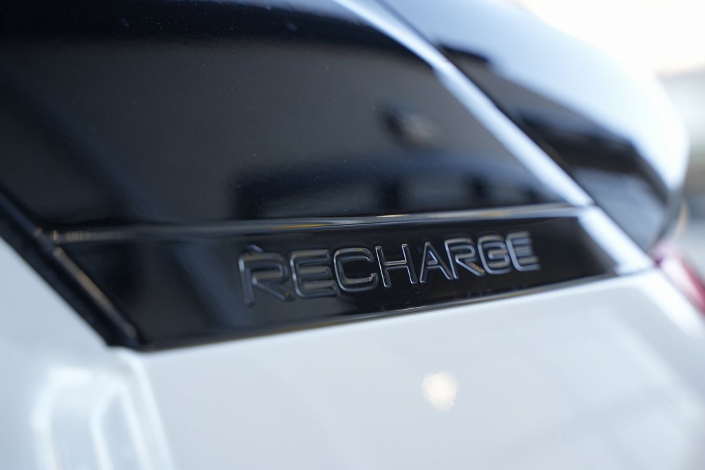 Used 2023 Volvo XC40 Recharge Ultimate image 27
