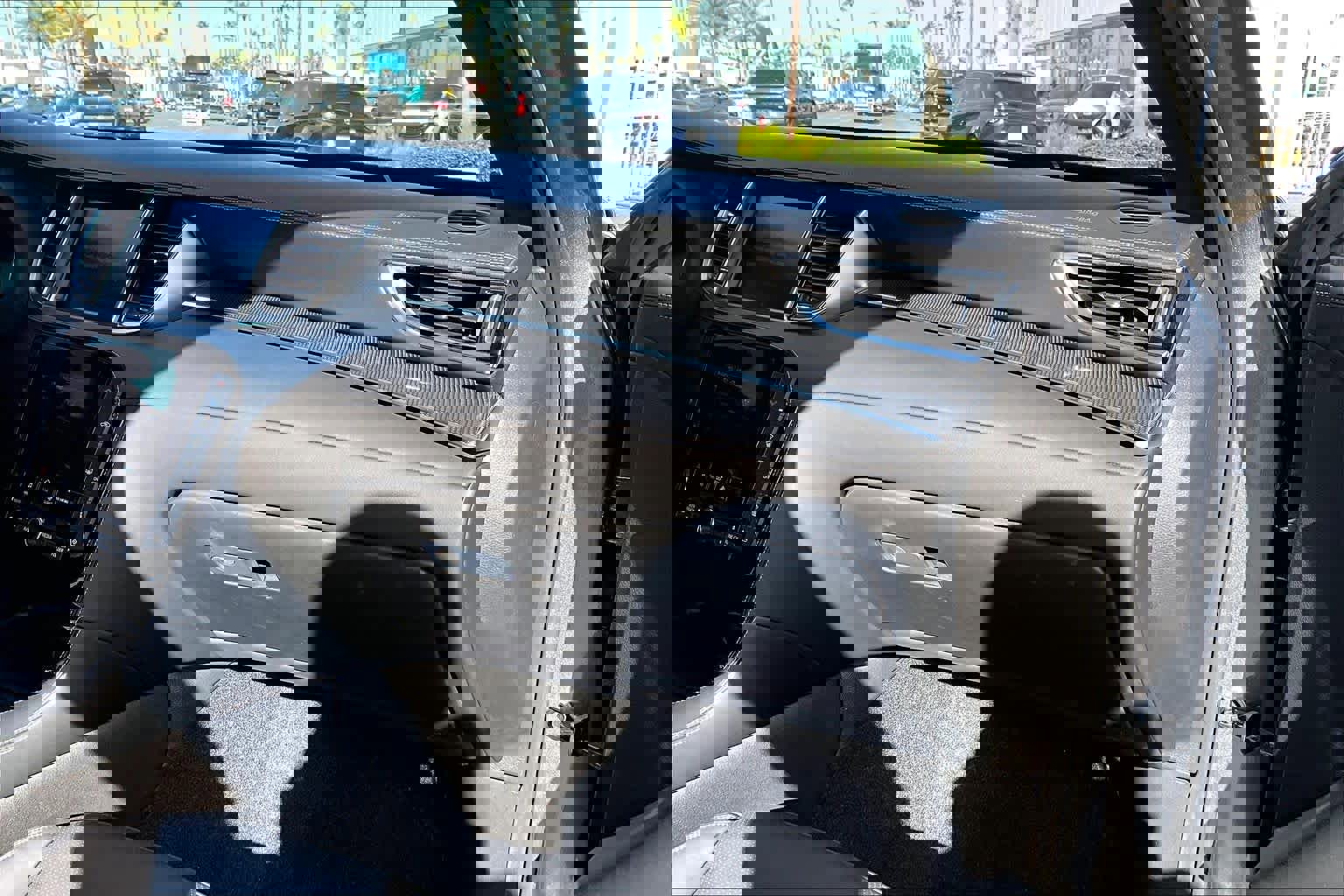 Used 2024 INFINITI QX50 Sport image 18