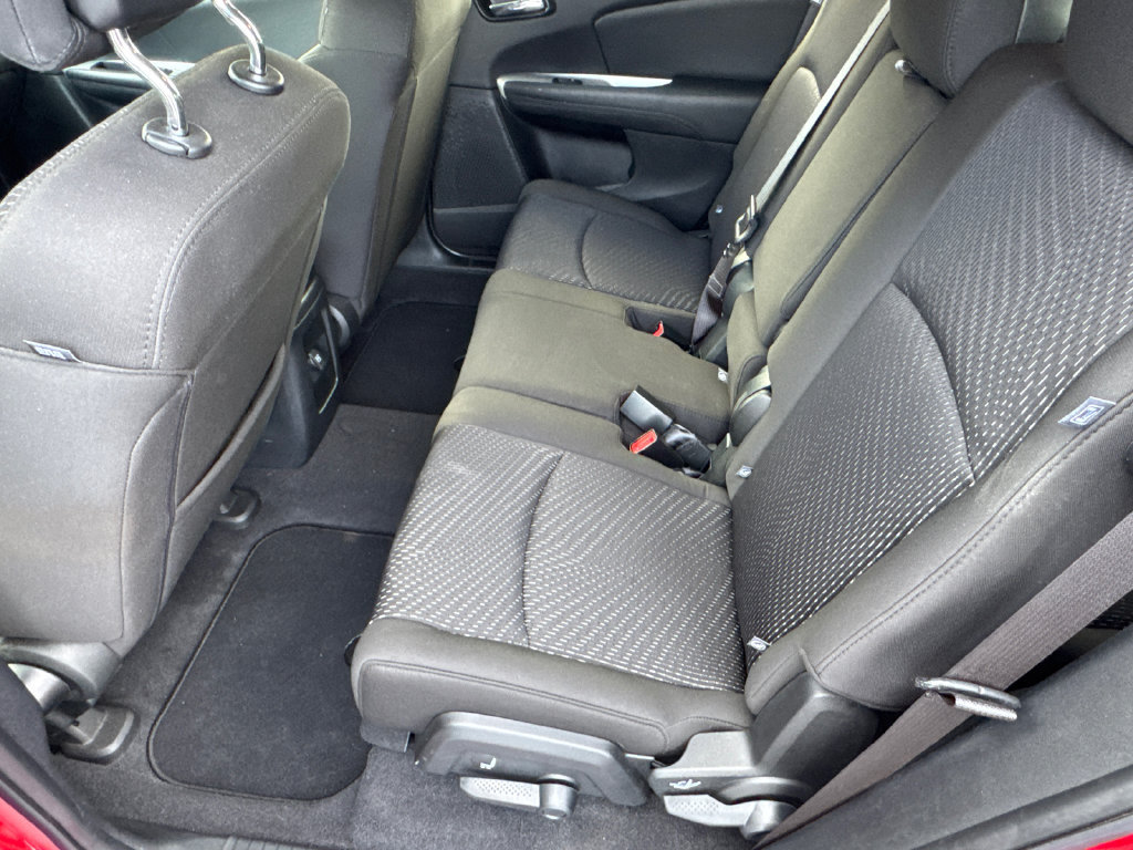 Used 2019 Dodge Journey SE w/ Connectivity Group FWD image 22