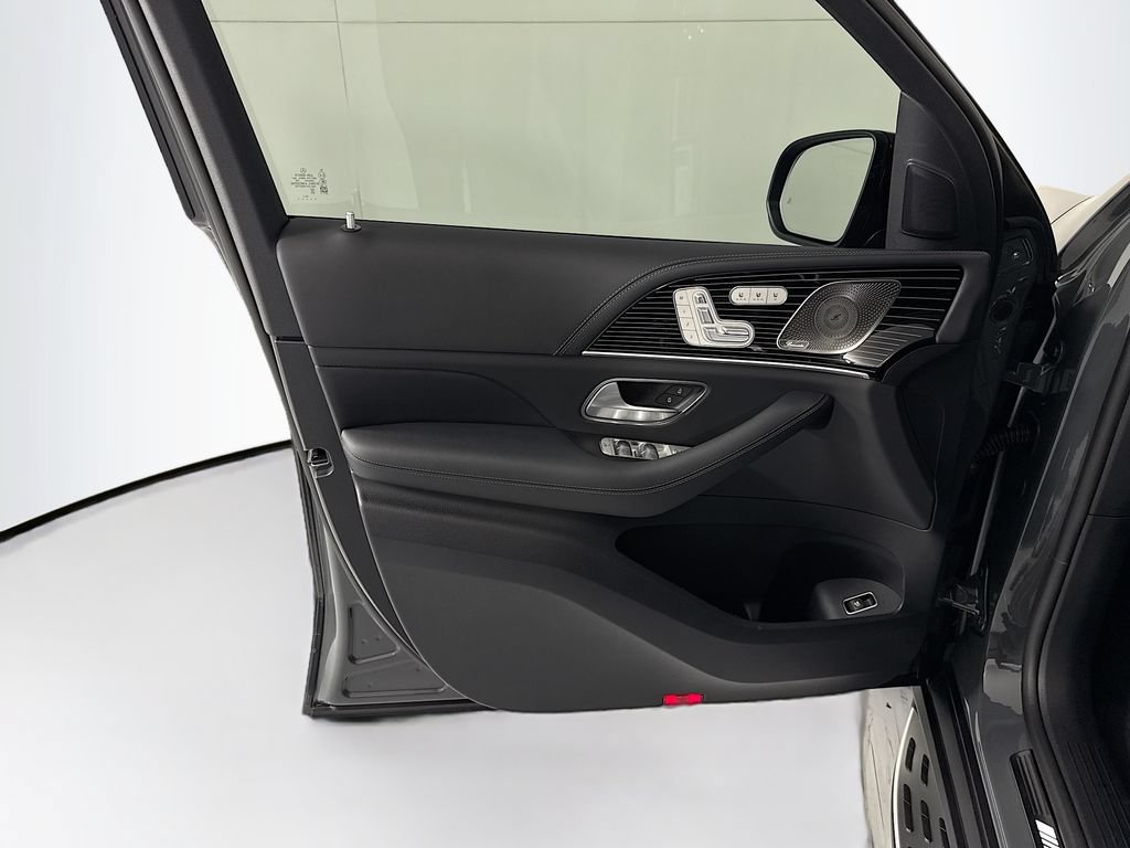 New 2026 Mercedes-Benz GLS 63 AMG 4MATIC image 26