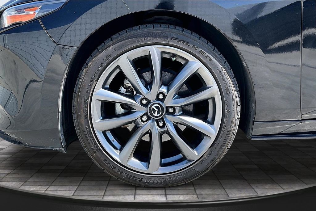 Used 2019 MAZDA MAZDA3 AWD Hatchback w/ Preferred Pkg image 32