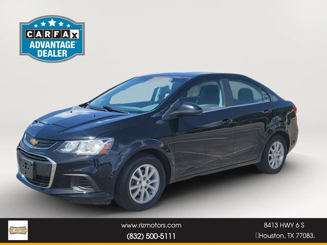 Used 2017 Chevrolet Sonic LT FWD image 1