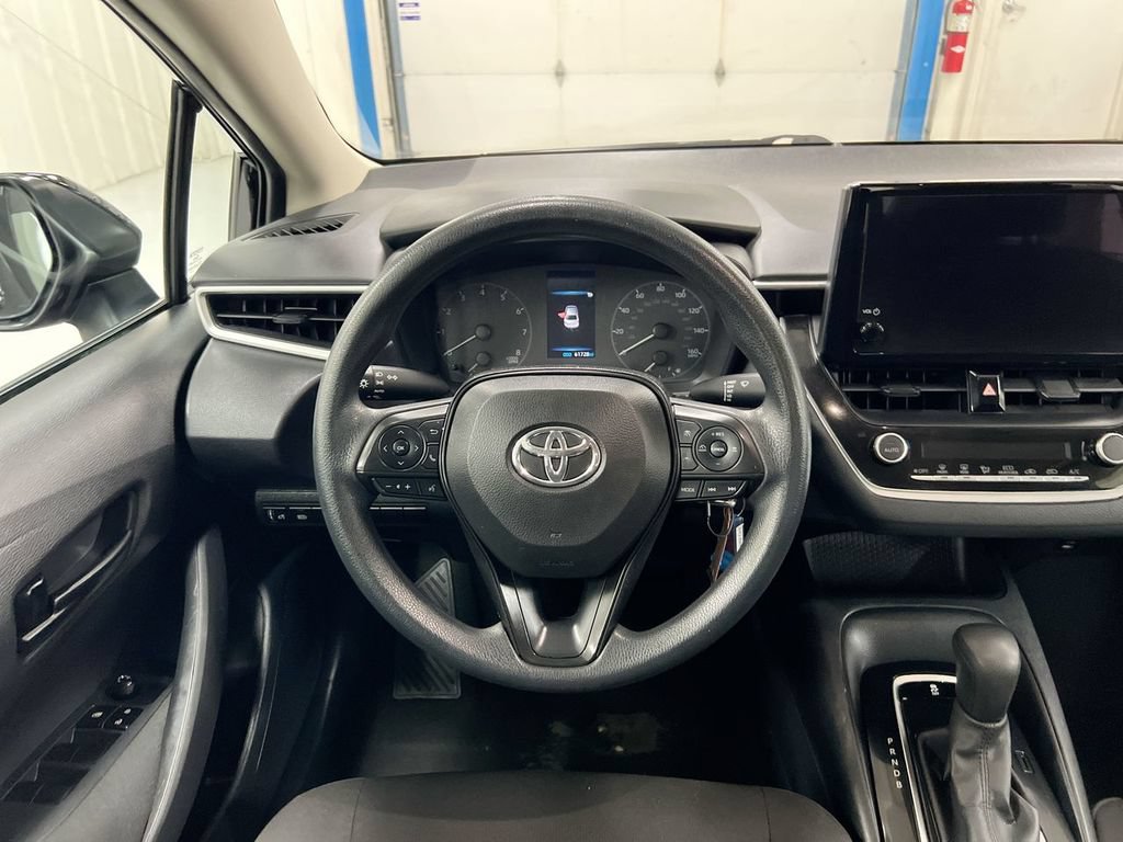 Used 2024 Toyota Corolla LE FWD image 11