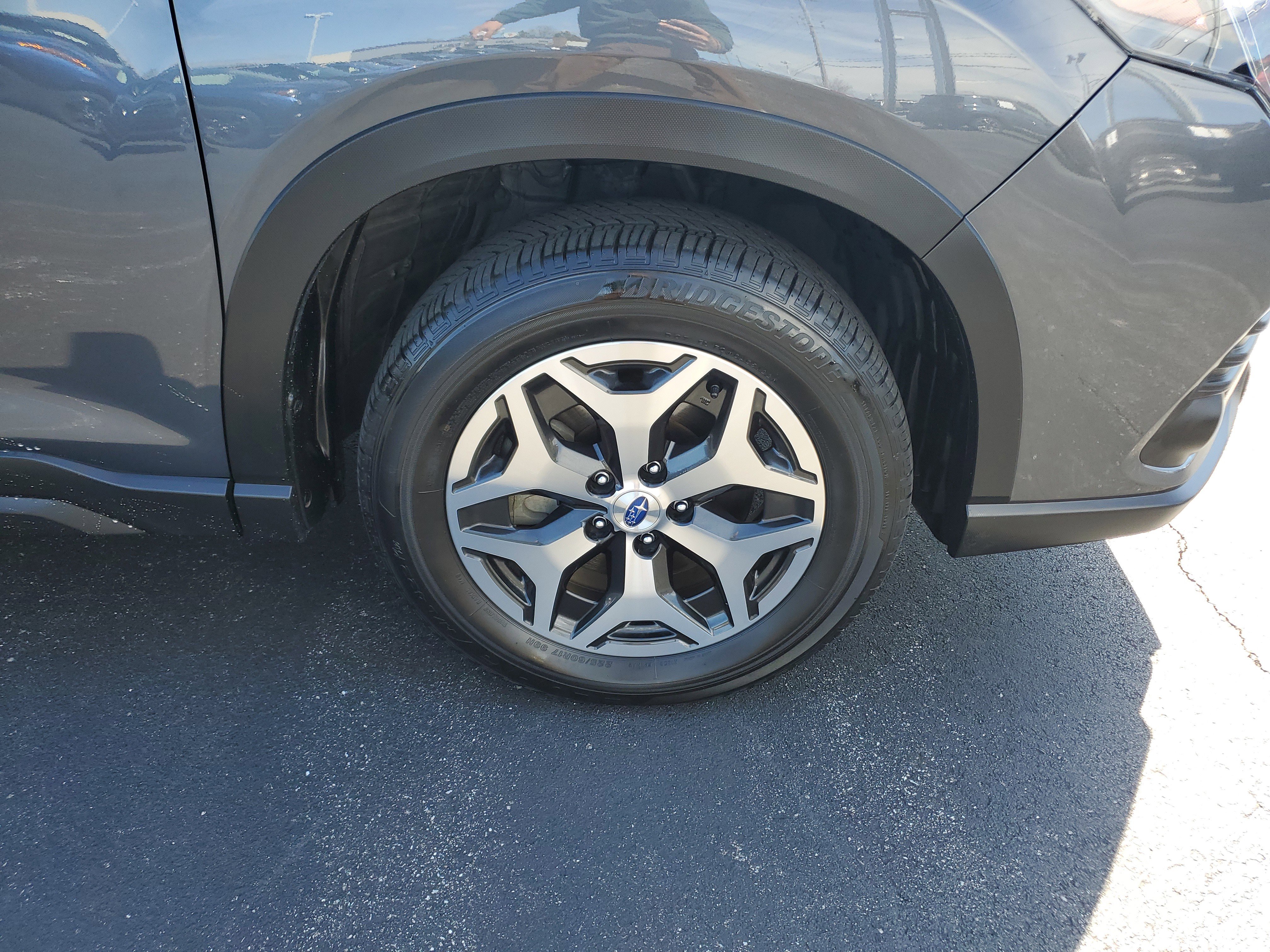 Used 2023 Subaru Forester Premium image 5