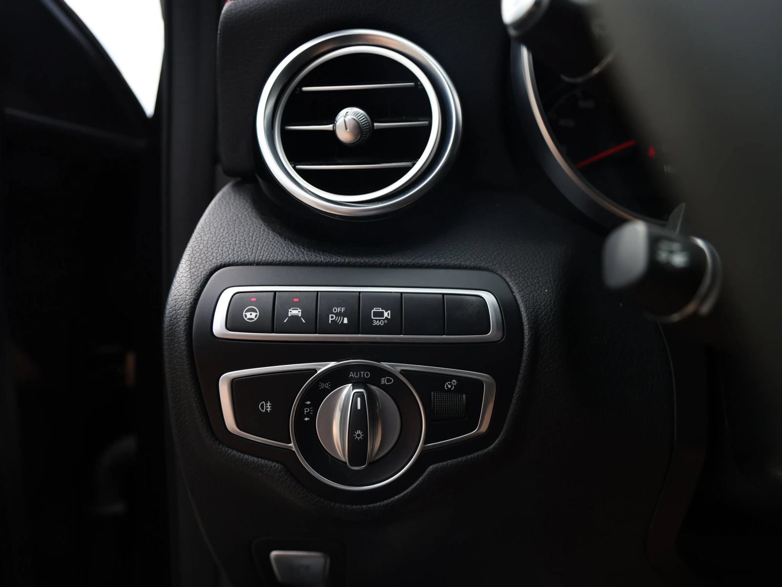 Used 2019 Mercedes-Benz GLC 43 AMG 4MATIC image 22