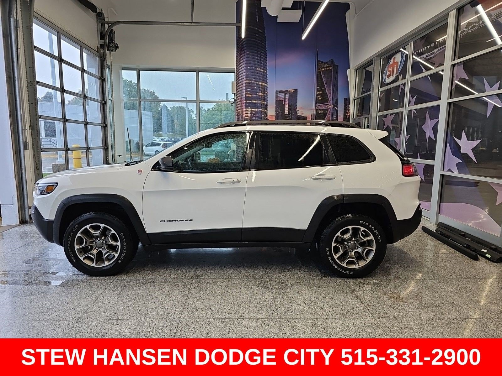Used 2020 Jeep Cherokee Trailhawk w/ Comfort/Convenience Group