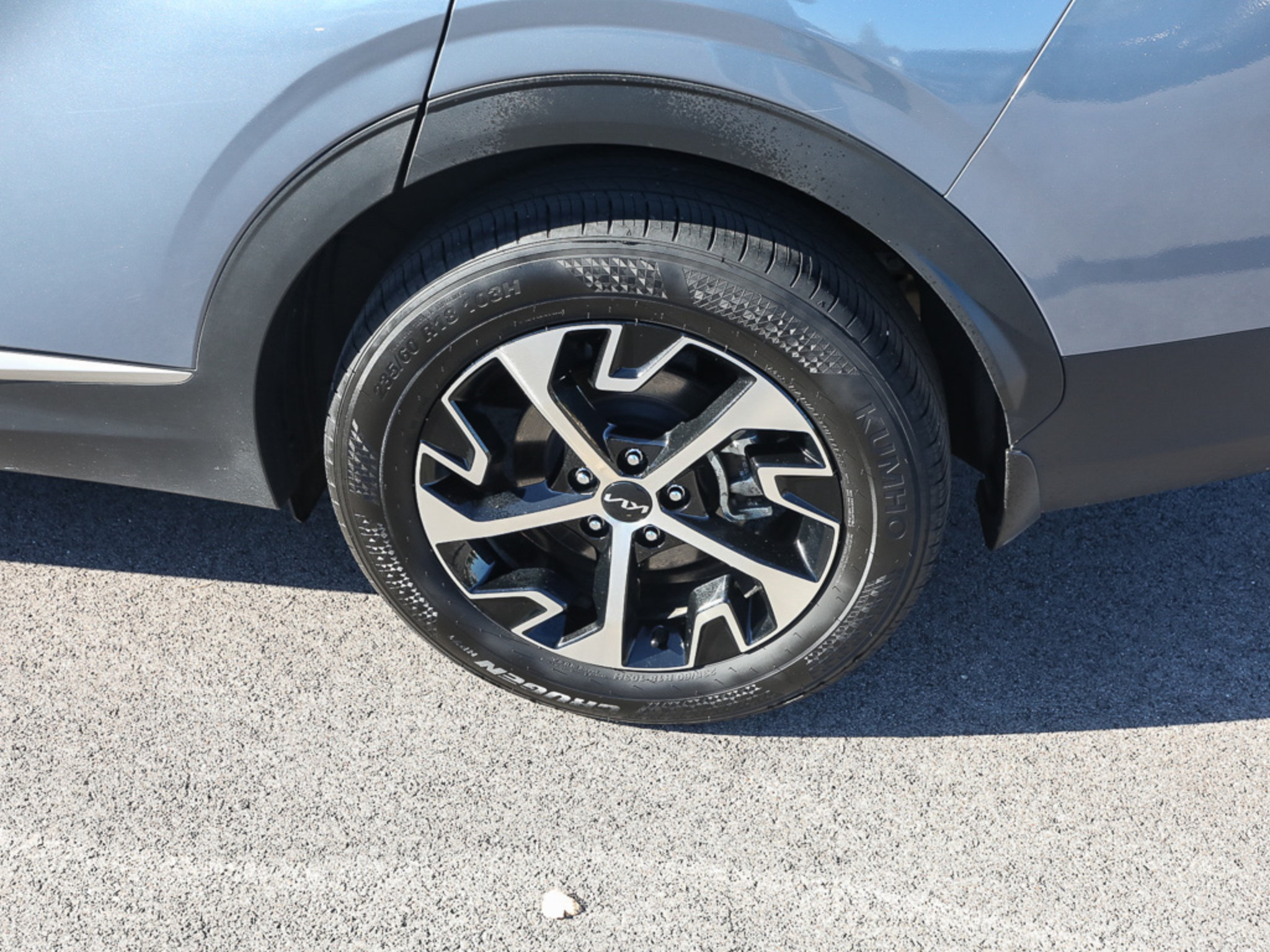 Certified 2024 Kia Sportage EX AWD/4WD image 4
