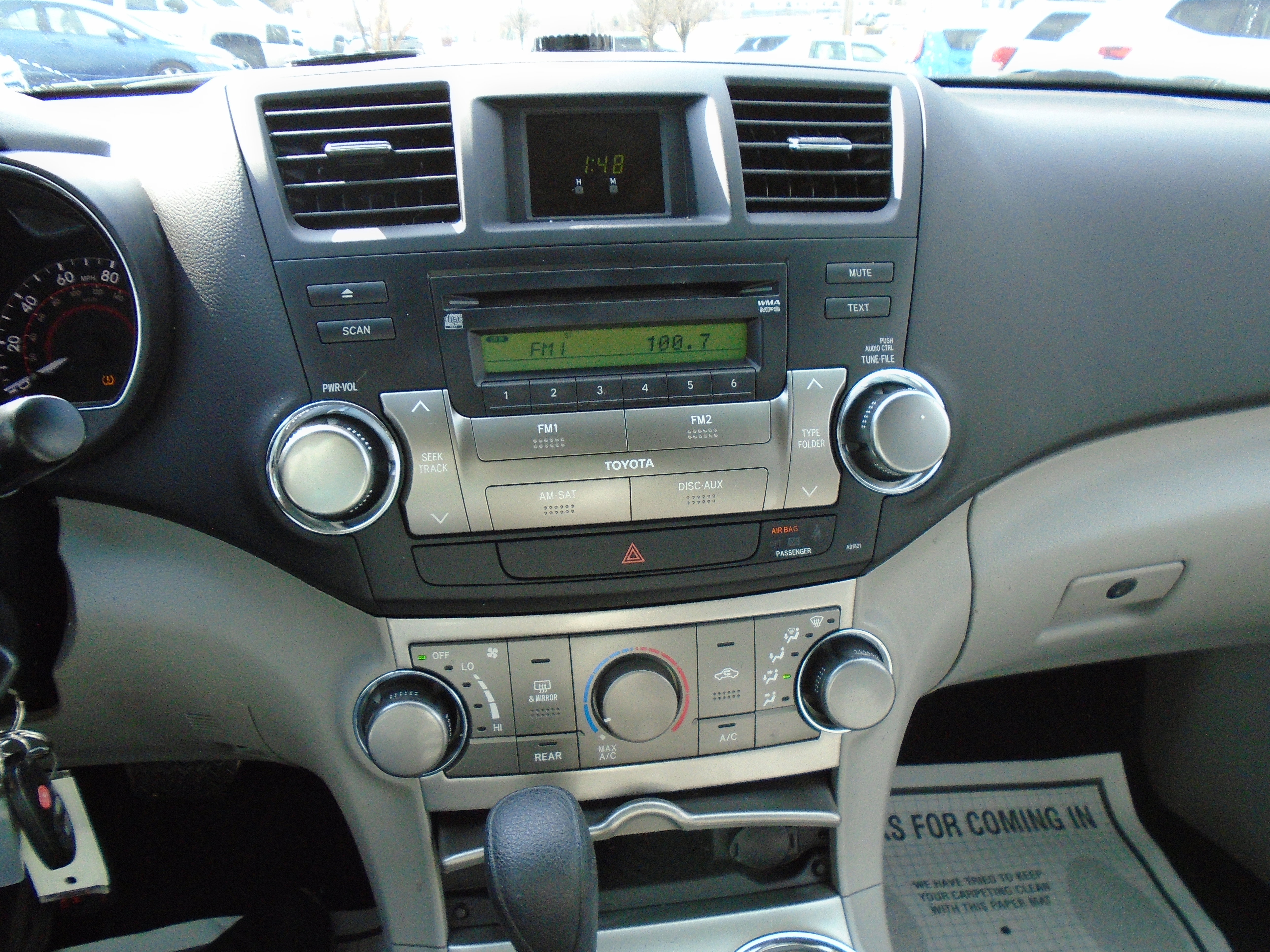 Used 2012 Toyota Highlander FWD w/ Cold Weather Pkg image 18