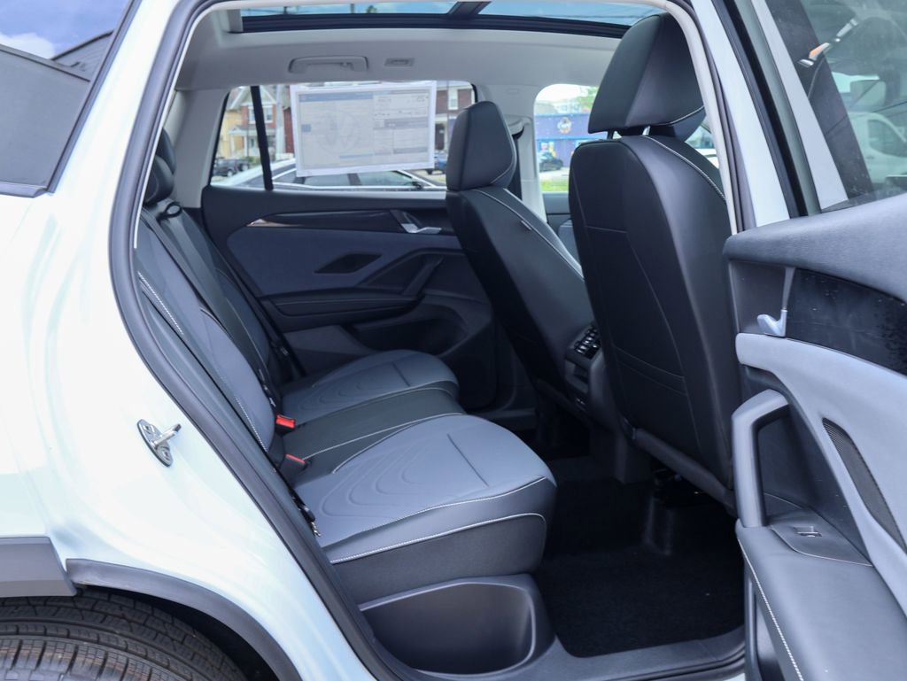 New 2026 Volkswagen Tiguan SE AWD/4WD image 30