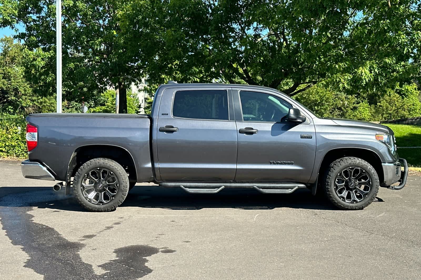 Used 2020 Toyota Tundra SR5 w/ SR5 Upgrade Package RWD image 8