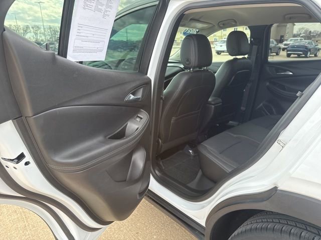 Used 2021 Buick Encore GX Preferred w/ Cold Weather Comfort Package image 32