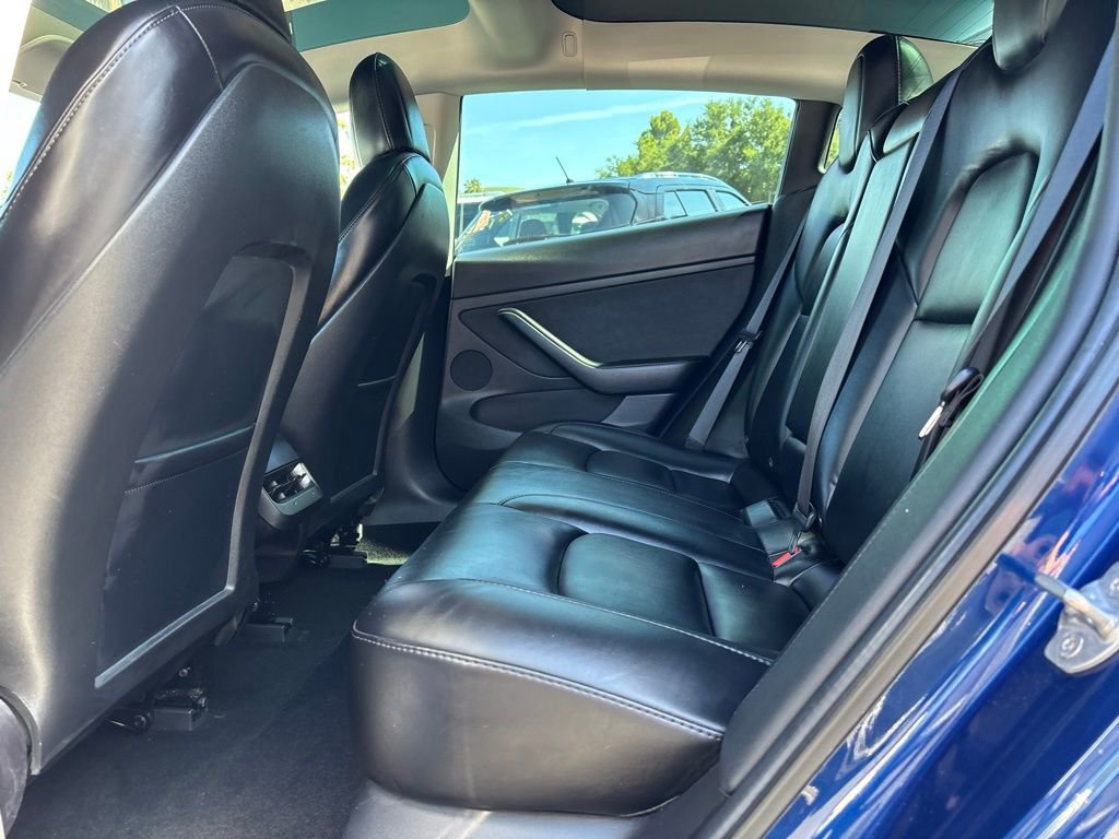Used 2021 Tesla Model 3 Standard Range Plus image 14