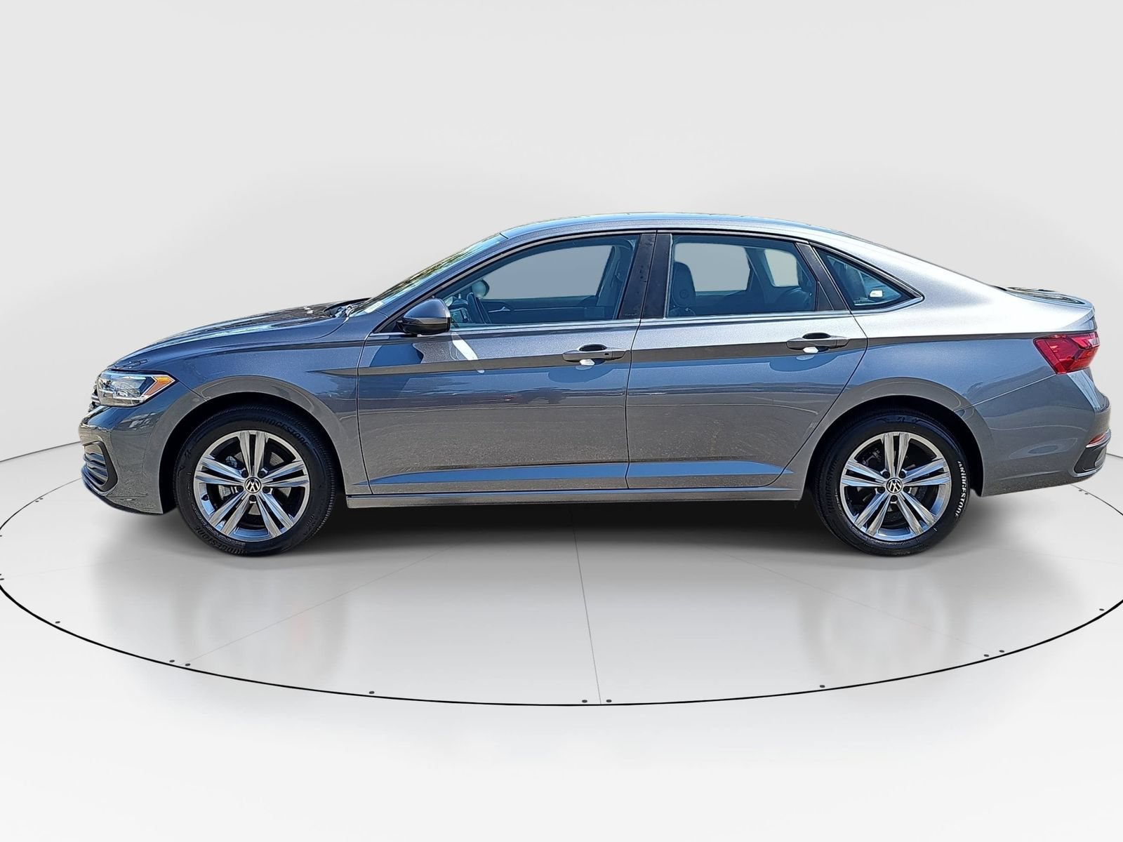 Used 2022 Volkswagen Jetta SE FWD image 8