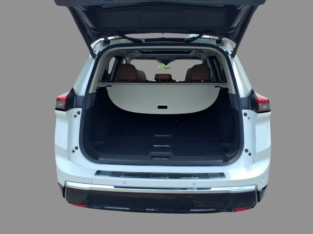 Certified 2024 Nissan Rogue Platinum w/ Platinum Premium Package AWD/4WD image 8