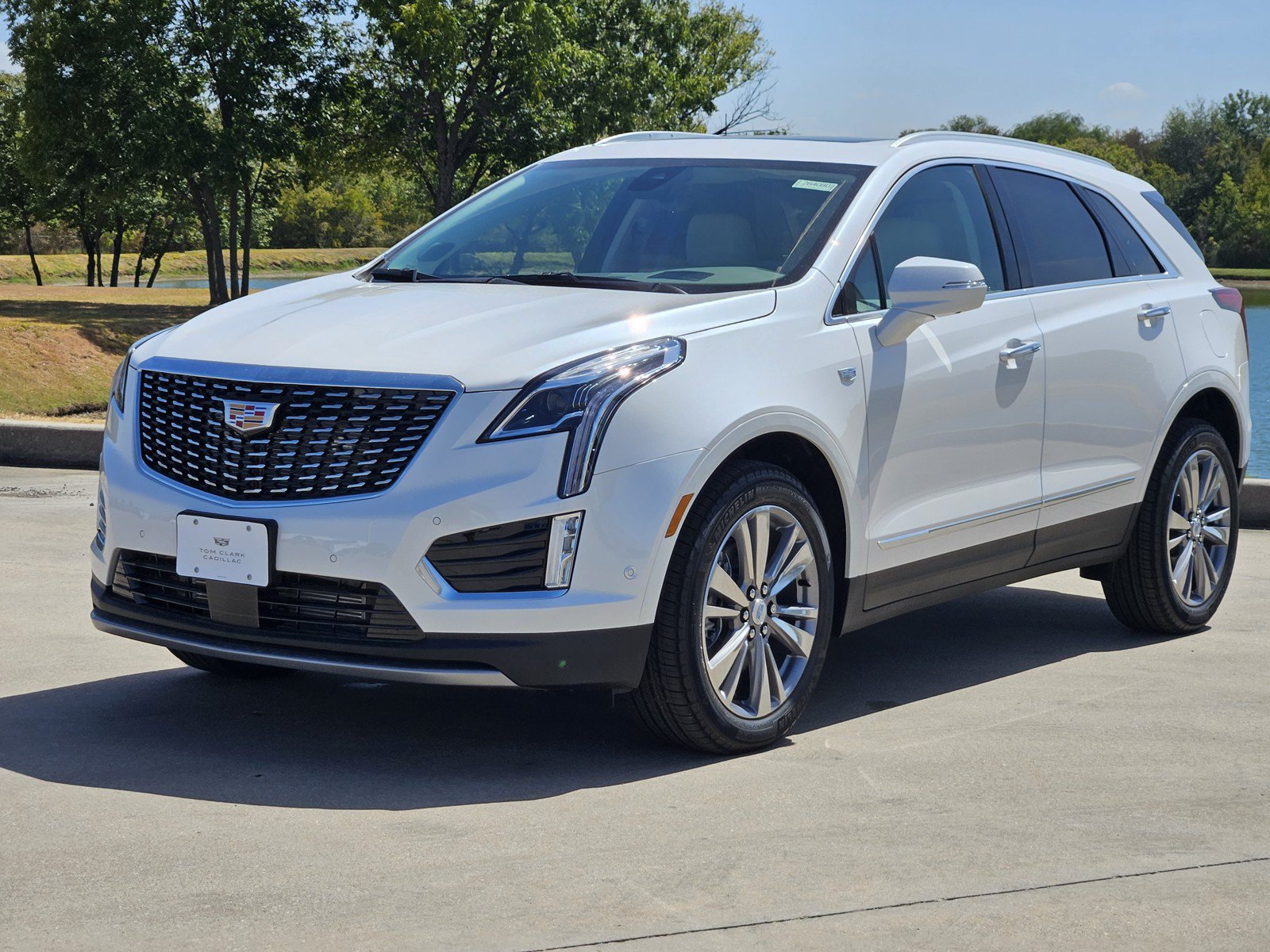 New 2026 Cadillac XT5 Premium Luxury w/ Driver Assist Package FWD image 2