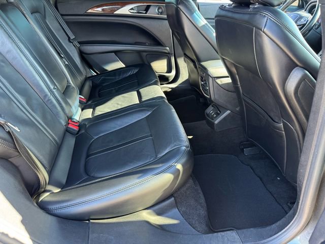 Used 2020 Lincoln MKZ Reserve w/ Elements Package image 12