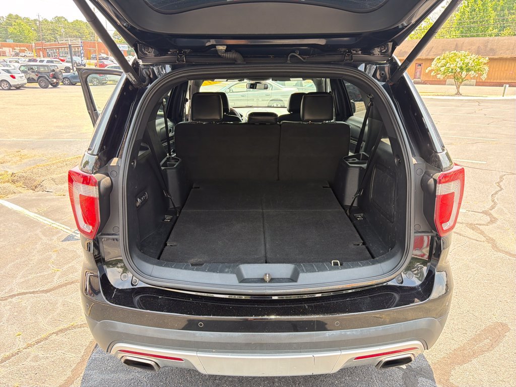 Used 2017 Ford Explorer Platinum AWD/4WD image 46