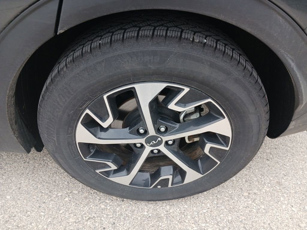 Used 2023 Kia Sportage EX image 34