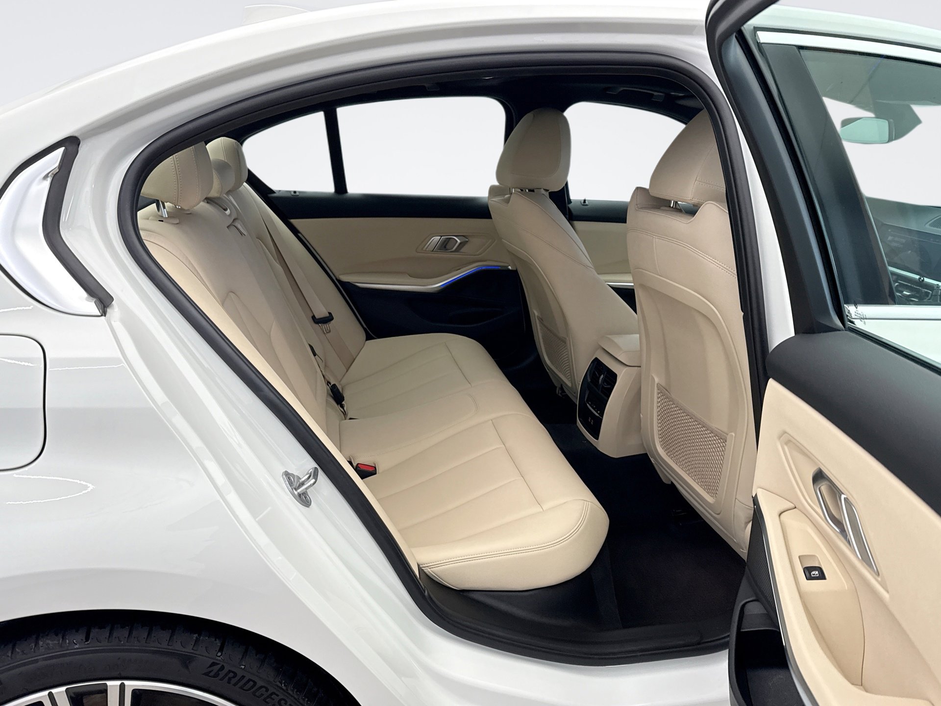 Used 2021 BMW 330i xDrive 330XI AWD w/ Convenience Package image 18