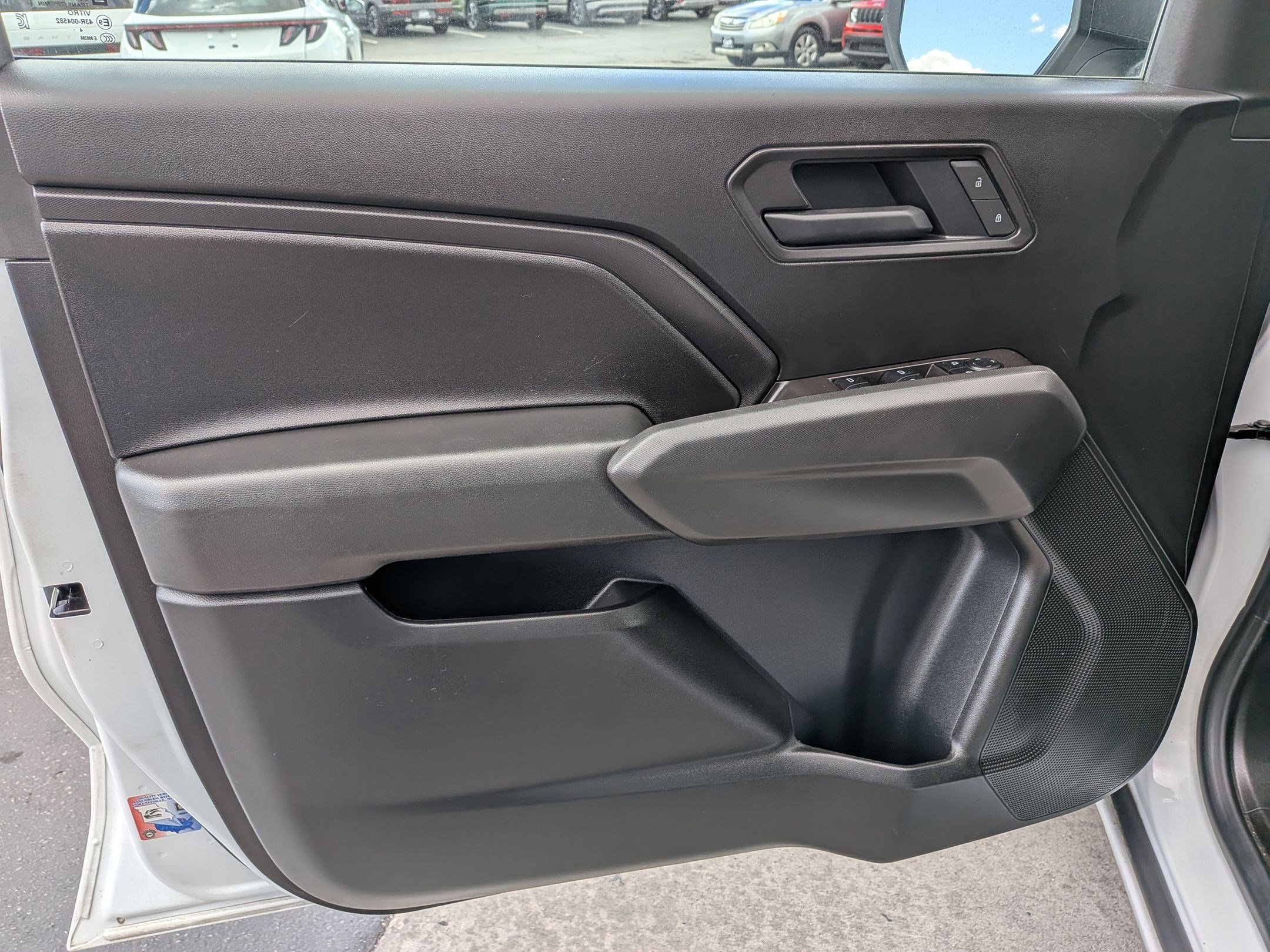 Used 2025 Chevrolet Colorado W/T w/ WT Convenience Package II image 14